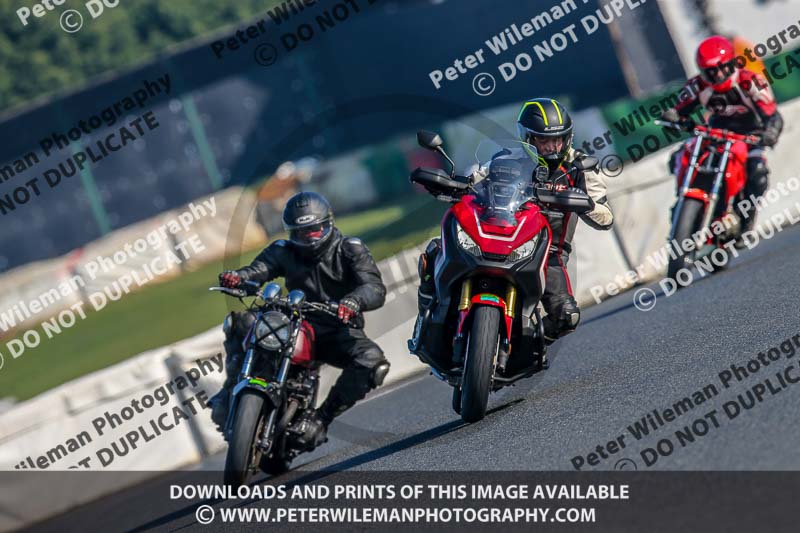 PJM Wedding Photography;enduro digital images;event digital images;eventdigitalimages;mallory park;mallory park photographs;mallory park trackday;mallory park trackday photographs;no limits trackdays;peter wileman photography;racing digital images;trackday digital images;trackday photos